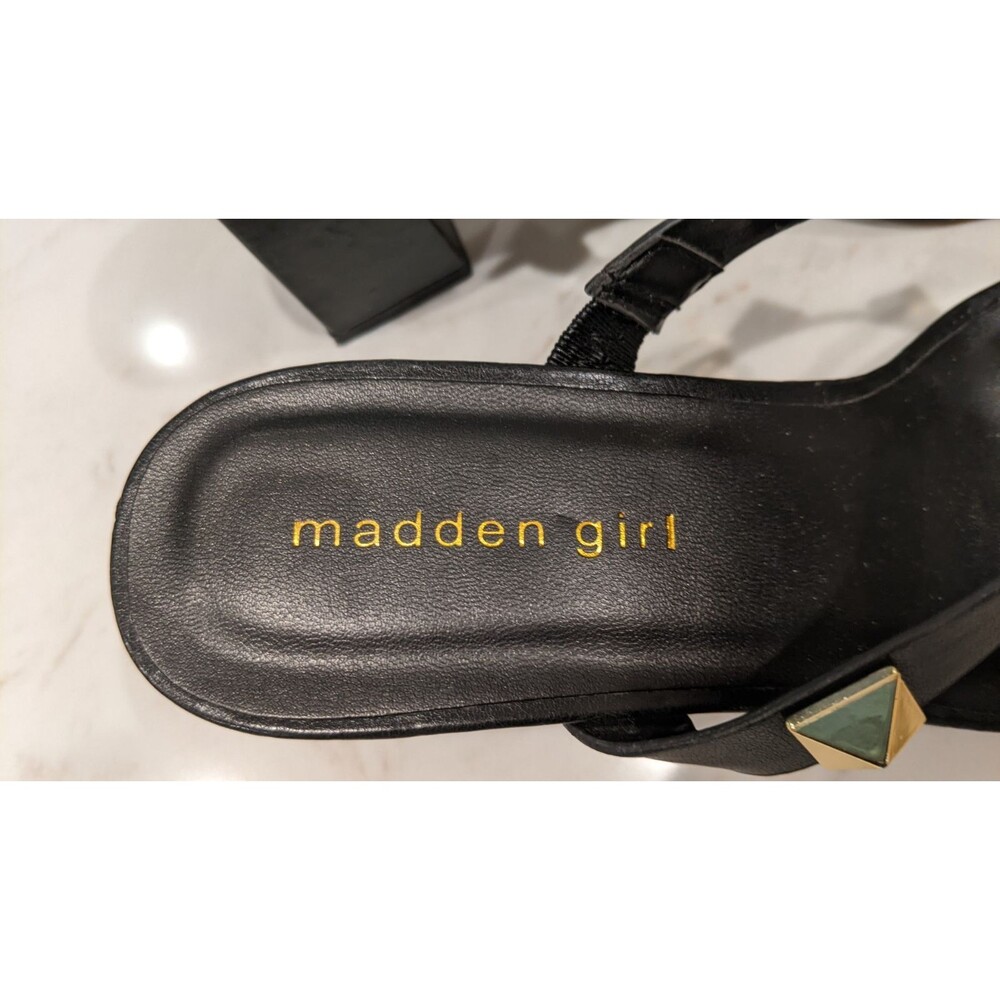 MADDEN GIRL Steve Madden Two Strap Gold Studded Block Heel Sandals 8.5 - Picture 10 of 14